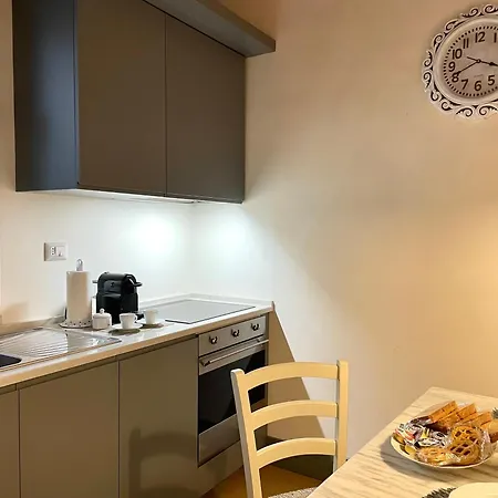 Corte D'oro Nel Centro Storico - Wi-fi & Netflix アパート